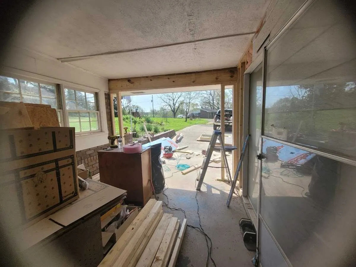 Air movers and dehumidifier for Drying & Dehumidification in Poplar Bluff